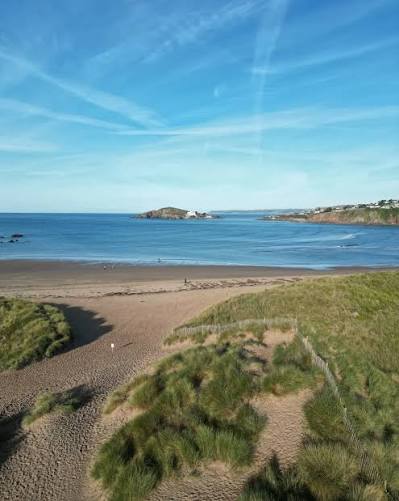 South Devon coastal scene, used as a representative image for Bigbury-on-Sea Holiday Cottages