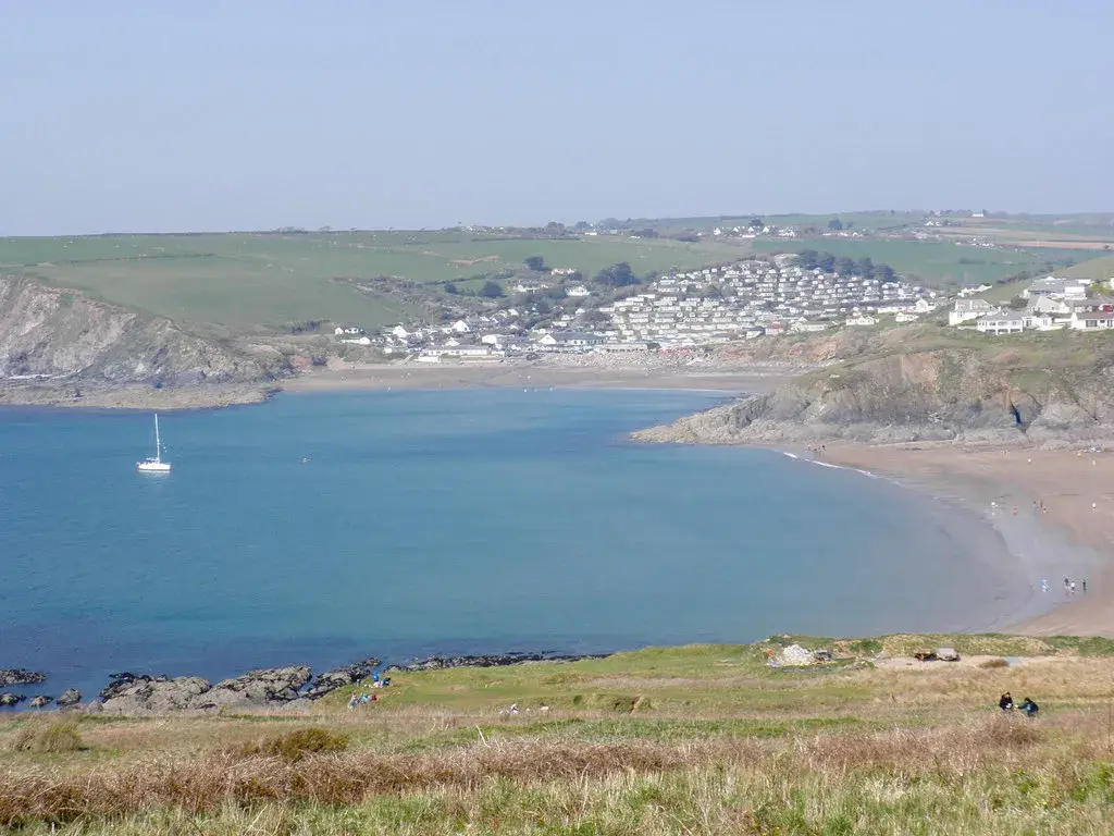 Coastal scene near Bigbury-on-Sea, used as a representative image for Marine Hotel, Salcombe