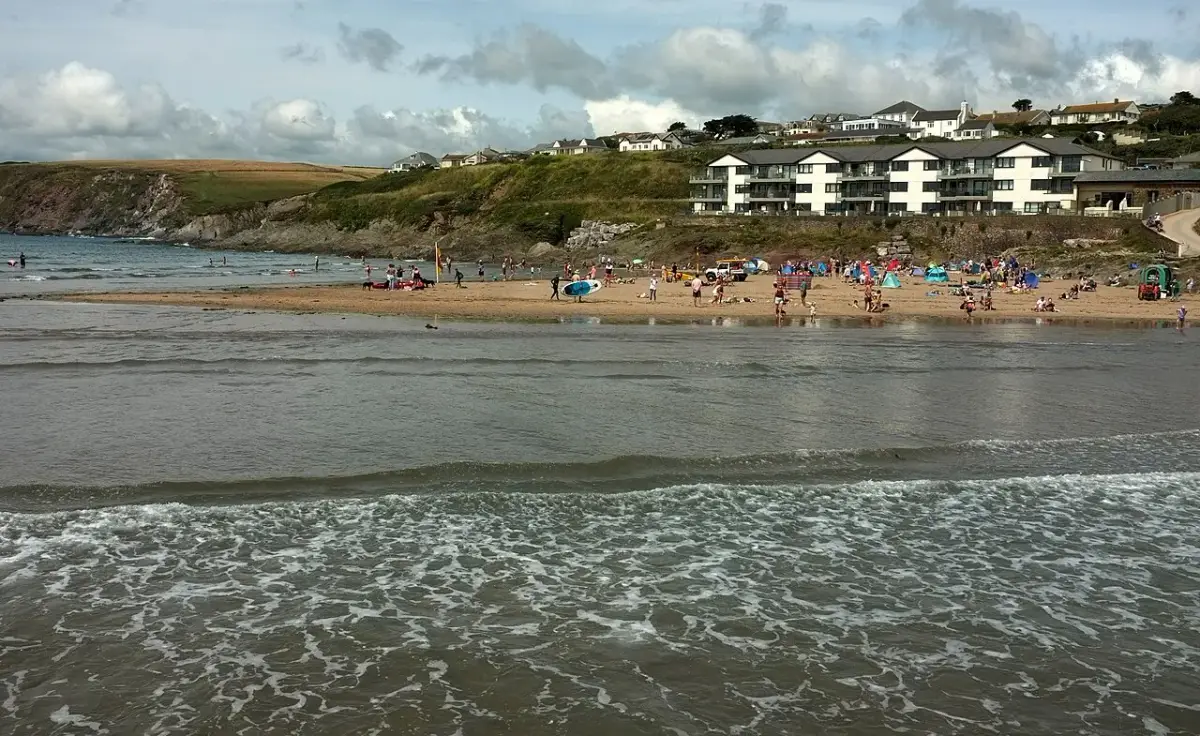 Coastal scene near Bigbury-on-Sea, used as a representative location image for Ringmore Holiday Cottages