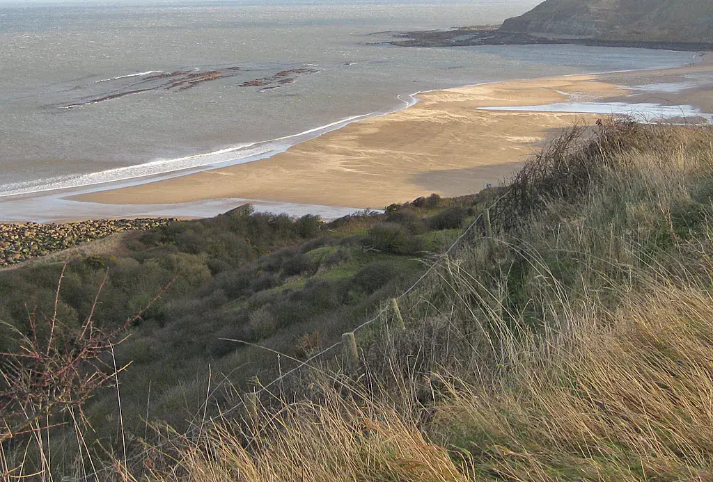 Coastal scene near Cayton Bay, used as a representative location image for Haven Blue Dolphin Holiday Park