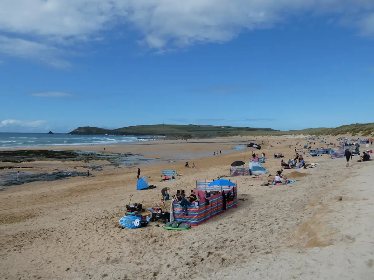 Coastal scene near Constantine Bay, used as a representative image for The Pig at Harlyn Bay