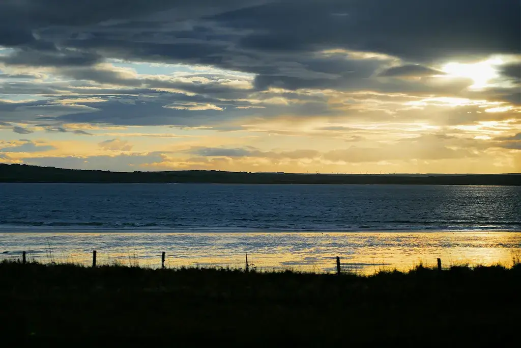Coastal scene near Dunnet Bay, used as a representative location image for Castletown Hotel