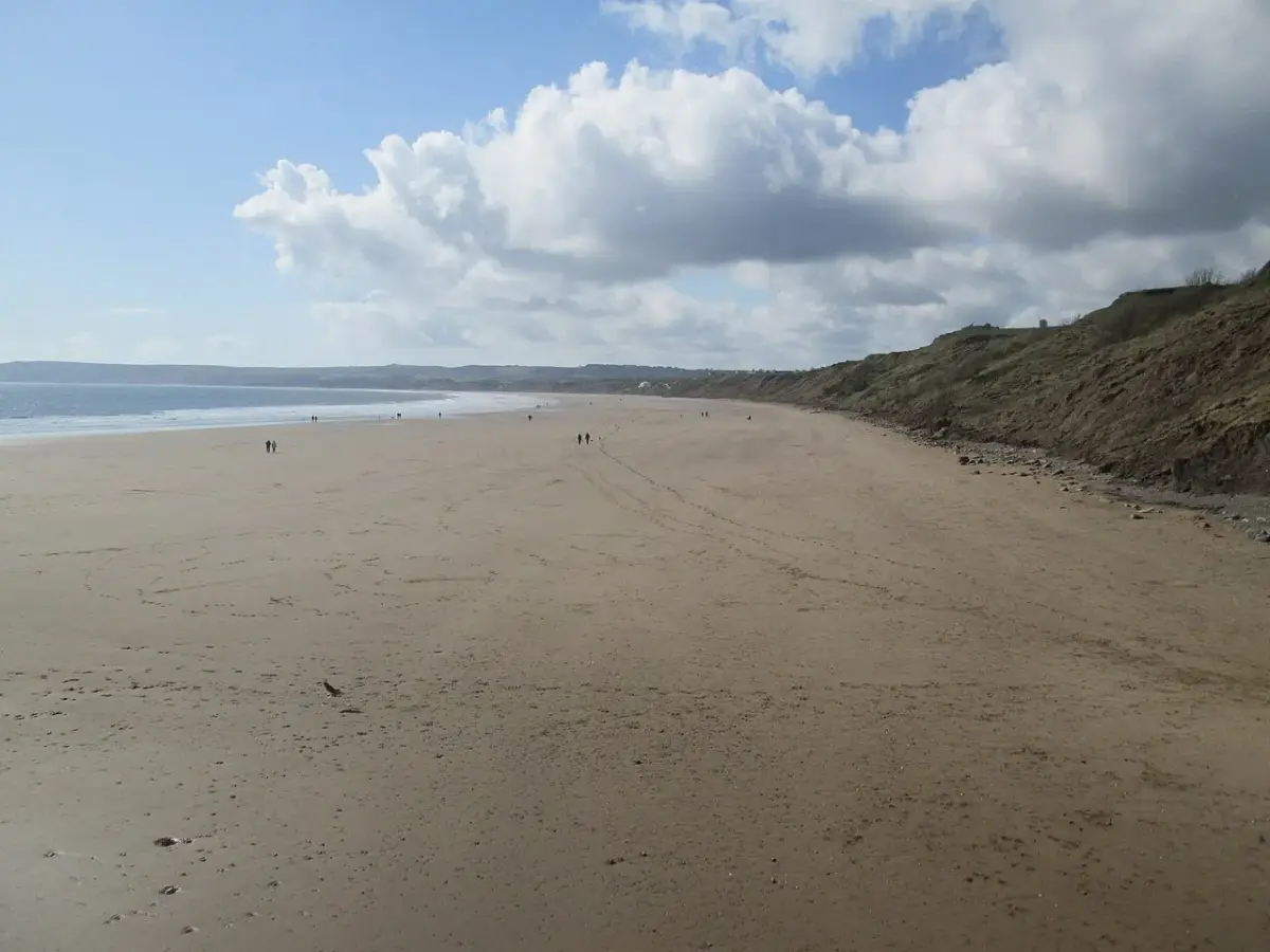 Coastal scene near Filey Bay, used as a representative image for Haven Primrose Valley Holiday Park