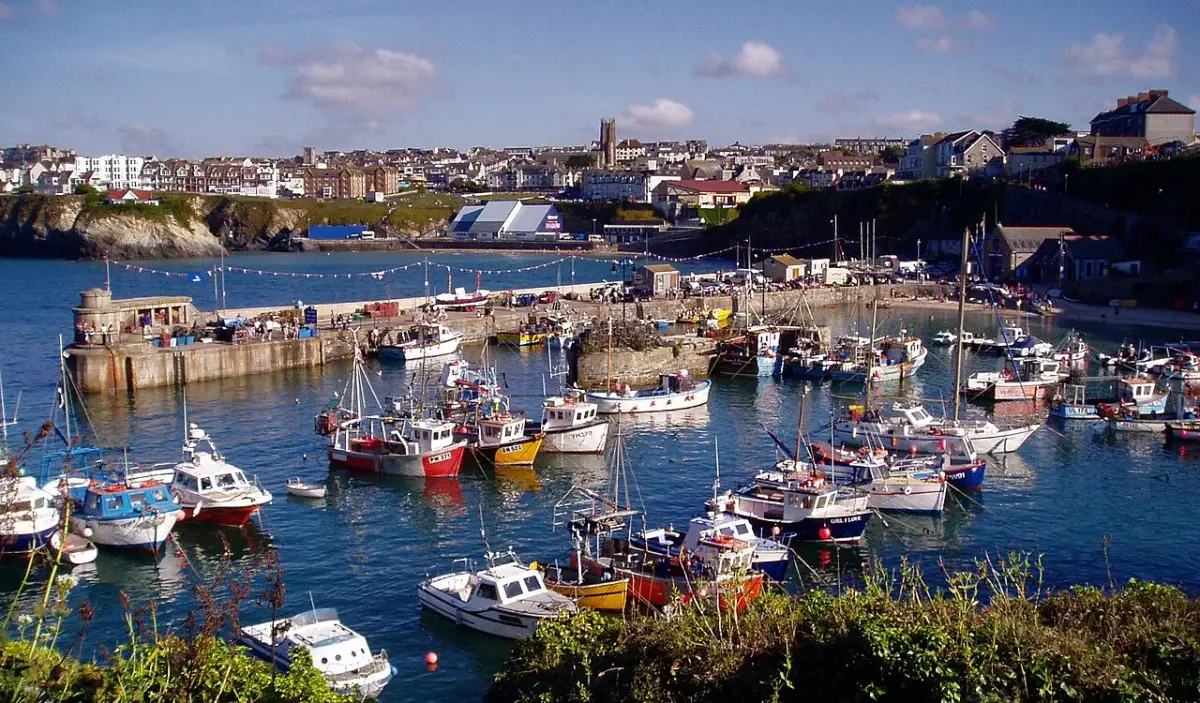 Coastal scene near Newquay, used as a representative image for Town Lodge, Newquay