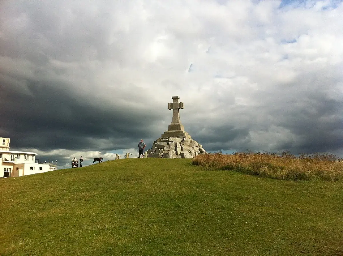 Coastal scene near Newquay, used as a representative image for Trevarrian Lodge