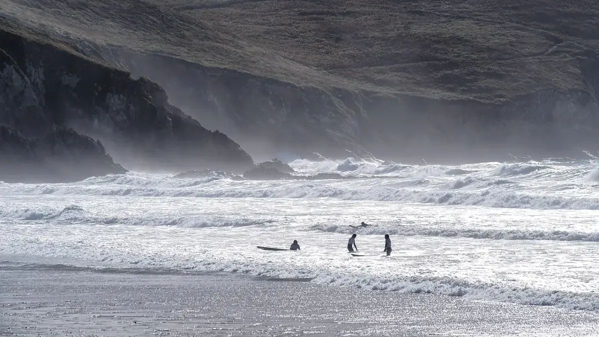 Watergate Bay beach used to illustrate Westcountry Surf School