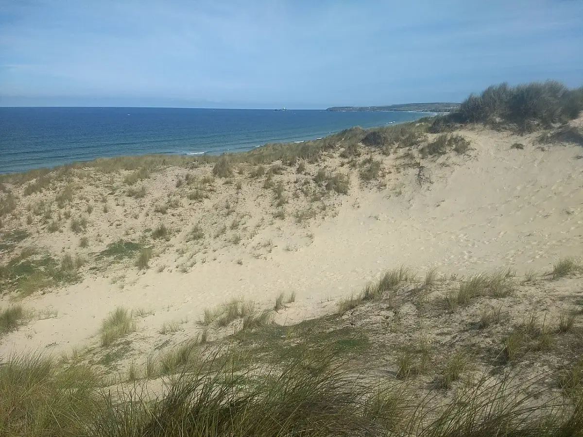 Coastal scene near Hayle Towans, used as a representative image for Beachside Holiday Park