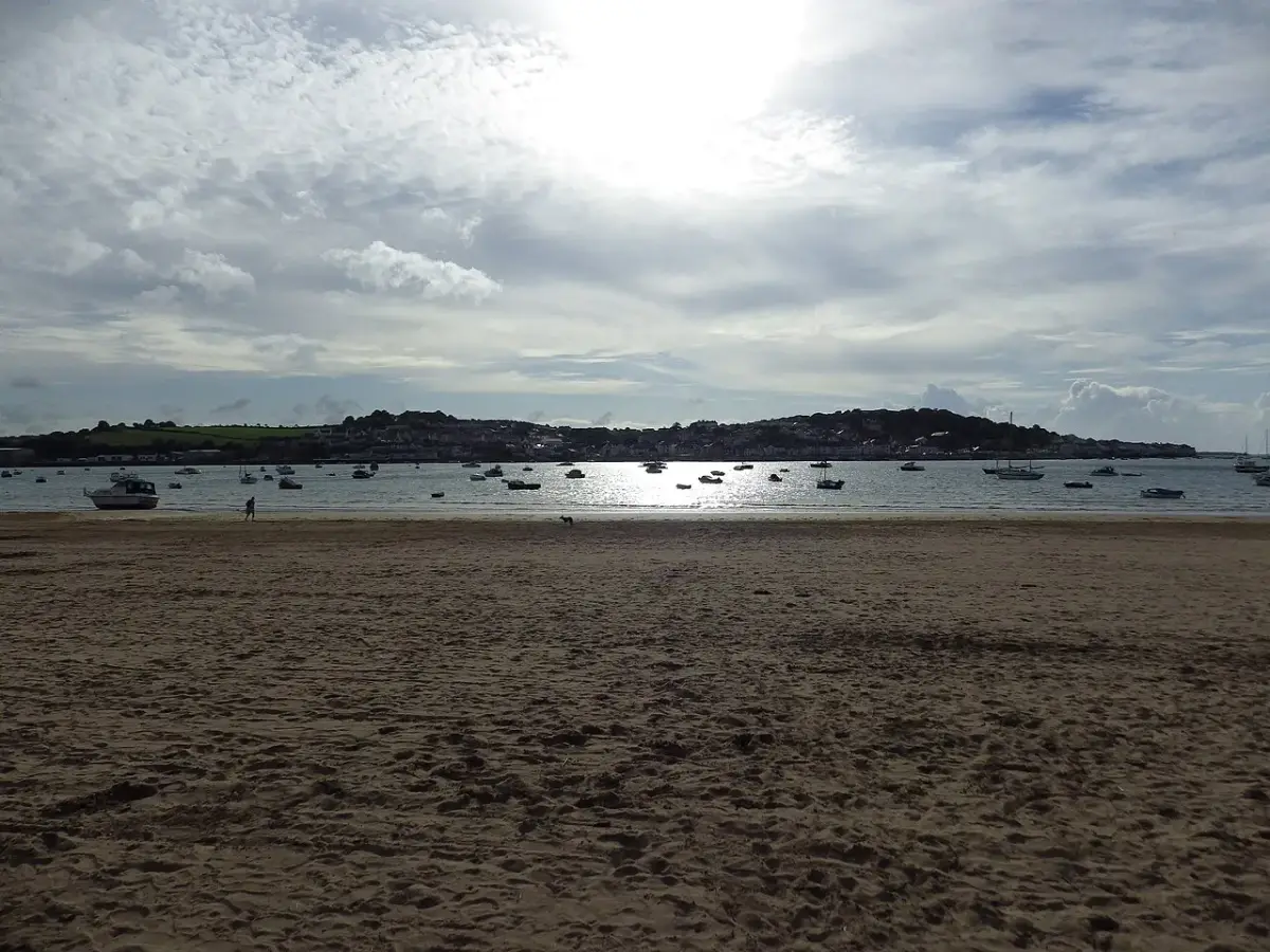 Coastal scene near Instow, used as a representative image for Instow Beach Cottage