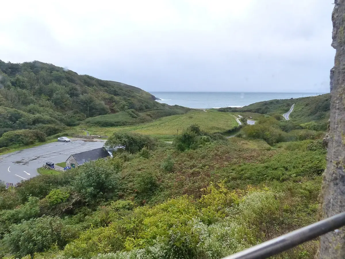 Coastal scene near Manorbier, used as a representative image for Sea Breeze Beach House