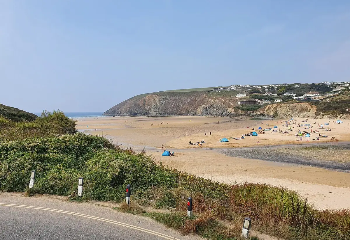 Coastal scene near Mawgan Porth, used as a representative image for The Merrymoor Inn (rooms)