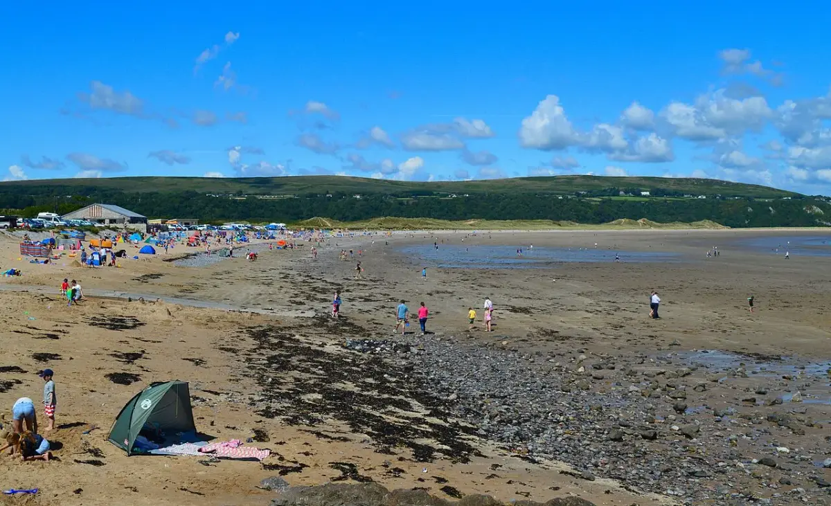Coastal scene near Oxwich Bay, used as a representative image for Oxwich Bay Hotel
