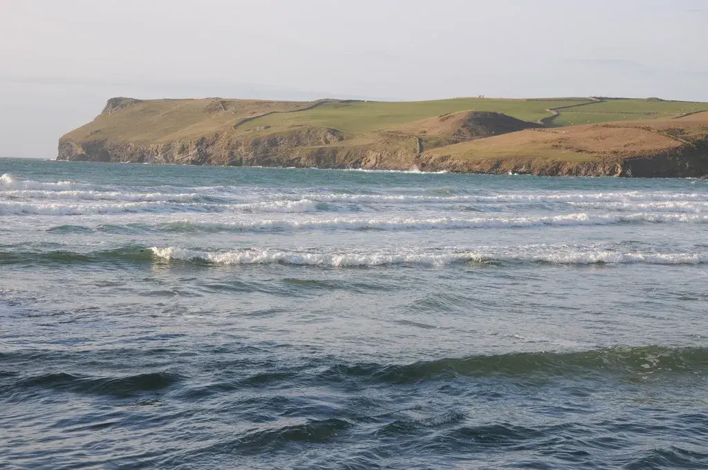 Coastal scene near Polzeath, used as a representative image for Surfside, Polzeath