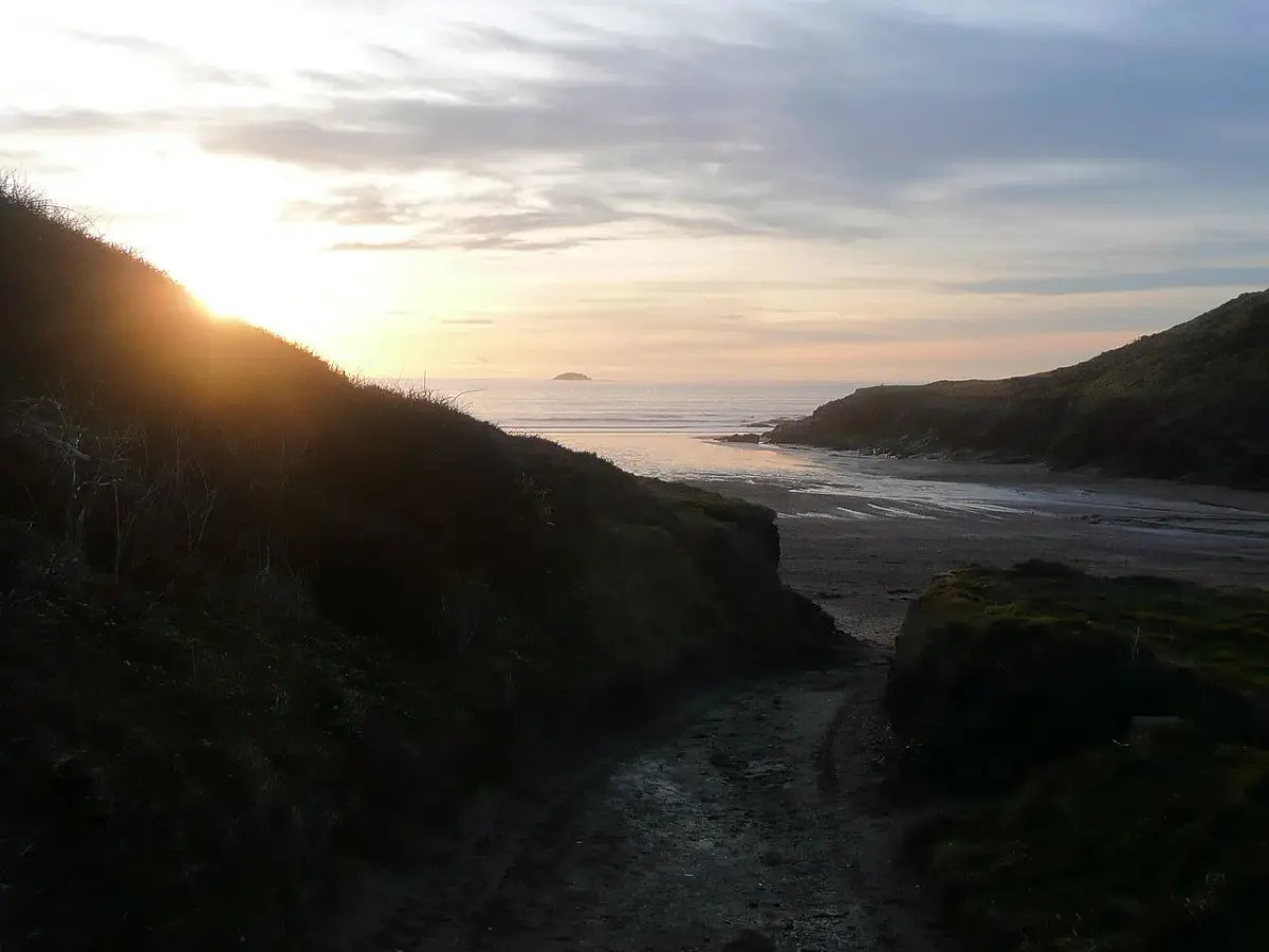 Coastal scene near Trebarwith Strand, used as a representative location image for The Port William