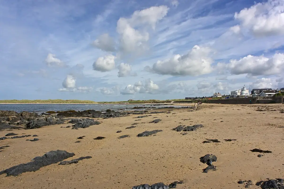Coastal scene near Rhosneigr, used as a representative image for Sandy Mount House
