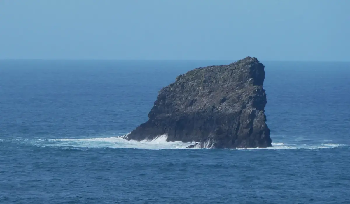 Coastal scene near St Agnes, used as a representative image for The Perranporth Inn (nearby)