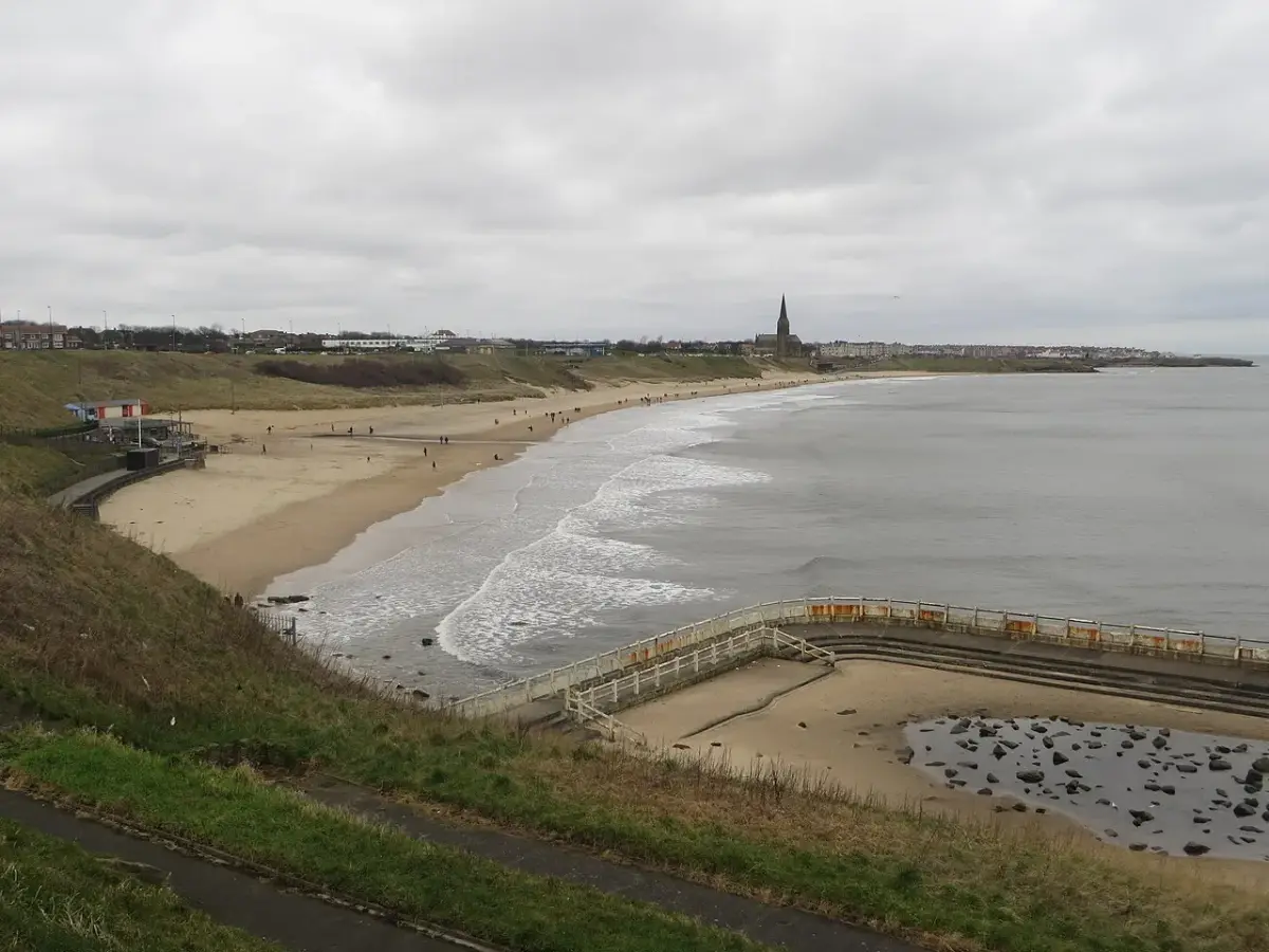 Coastal scene near Tynemouth Longsands, used as a representative location image for Grand Hotel Tynemouth