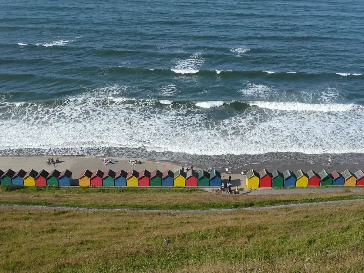 Coastal scene near Whitby, used as a representative location image for Fayvan Apartments
